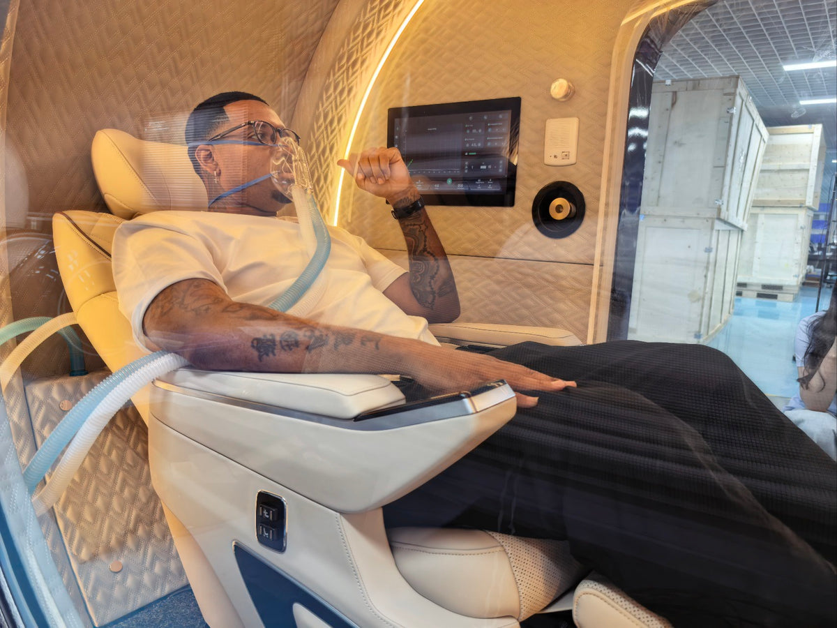 OxyAir OLV-YZD01 2.0 ATA Single-Seat Hard-Shell Hyperbaric Chamber