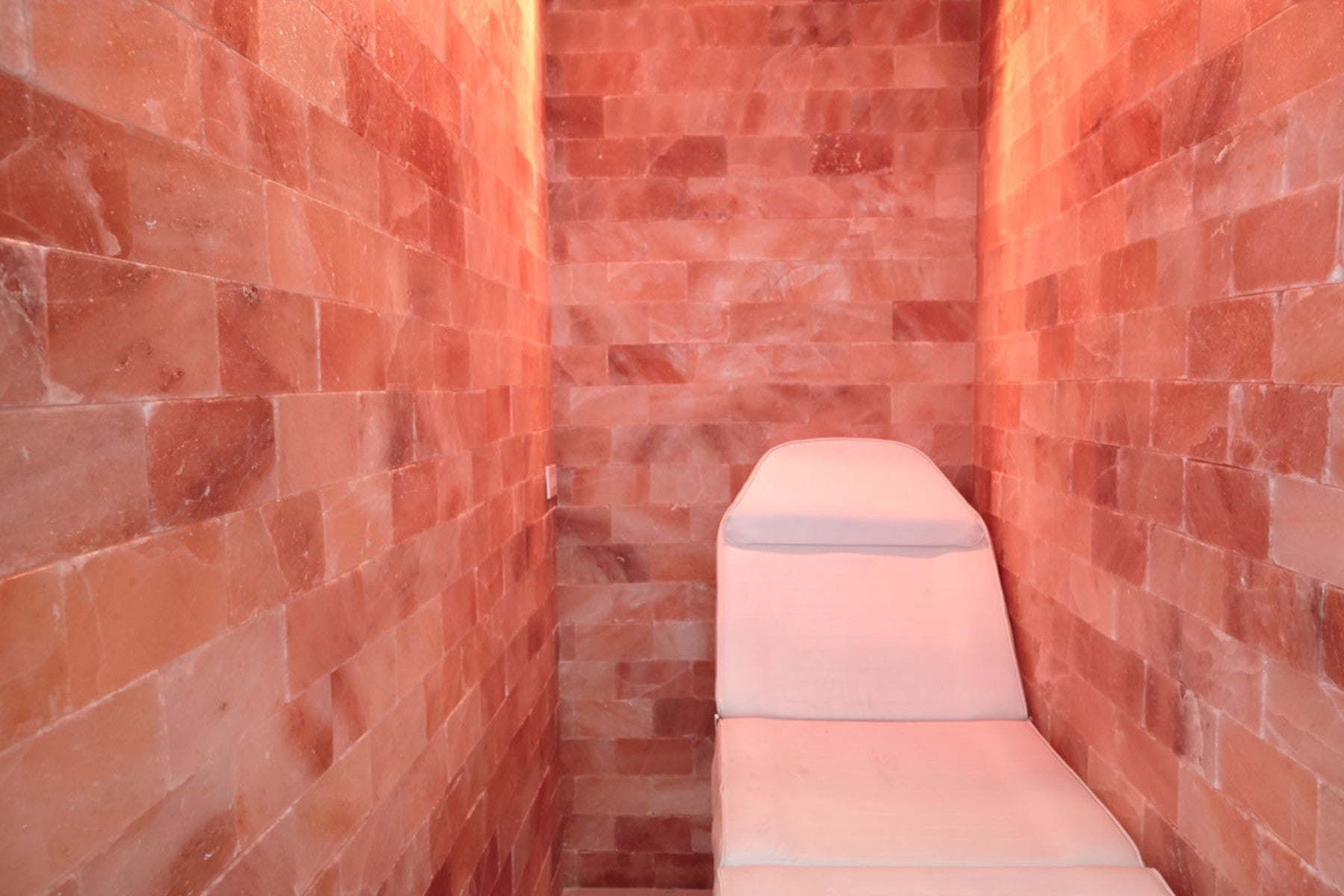 Himalayan Salt Room 4' x 4' Surface Area - 16 Sq feet