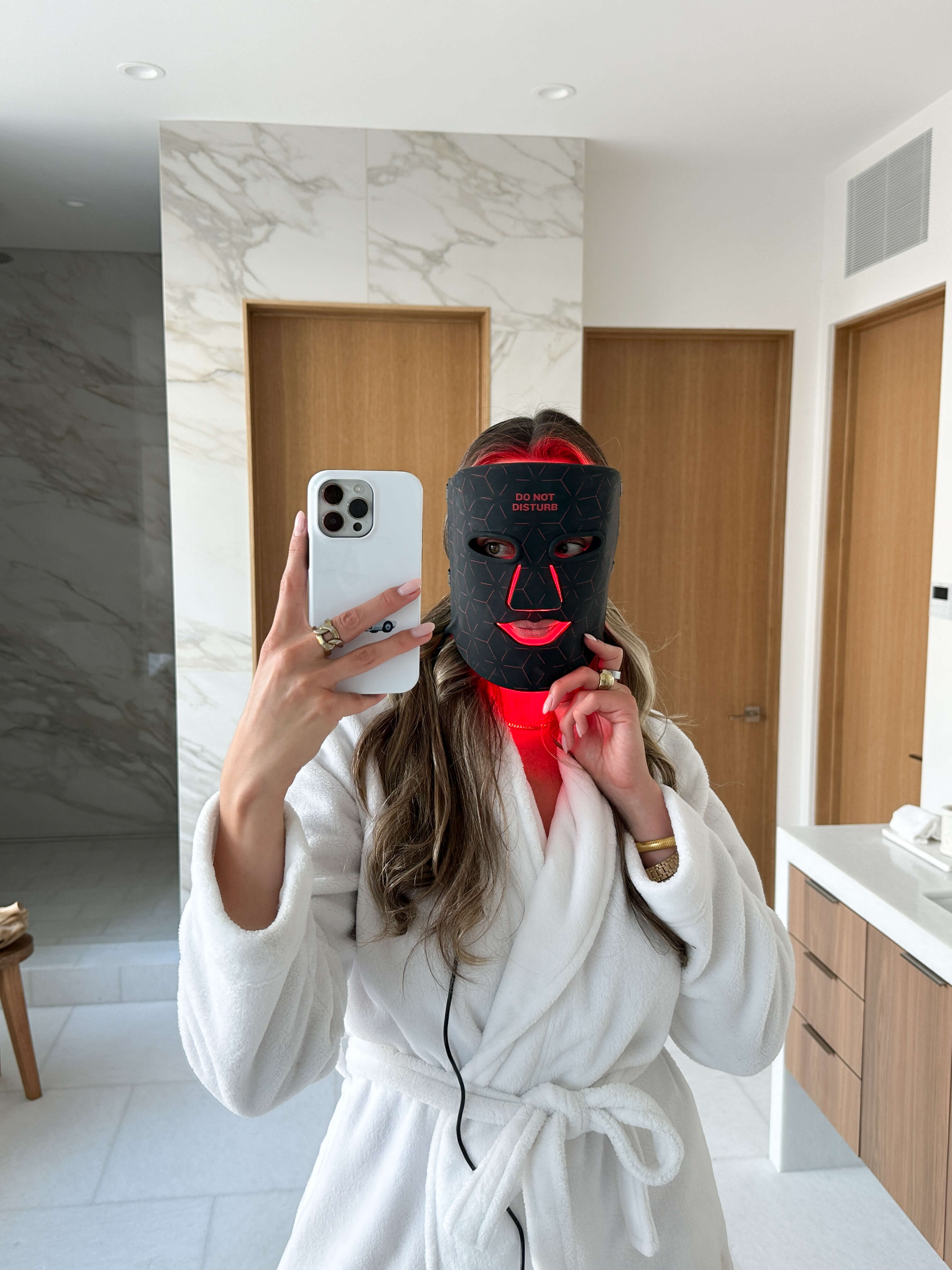 The Mask – LED Light Therapy Mask for Acne & Skin Rejuvenation