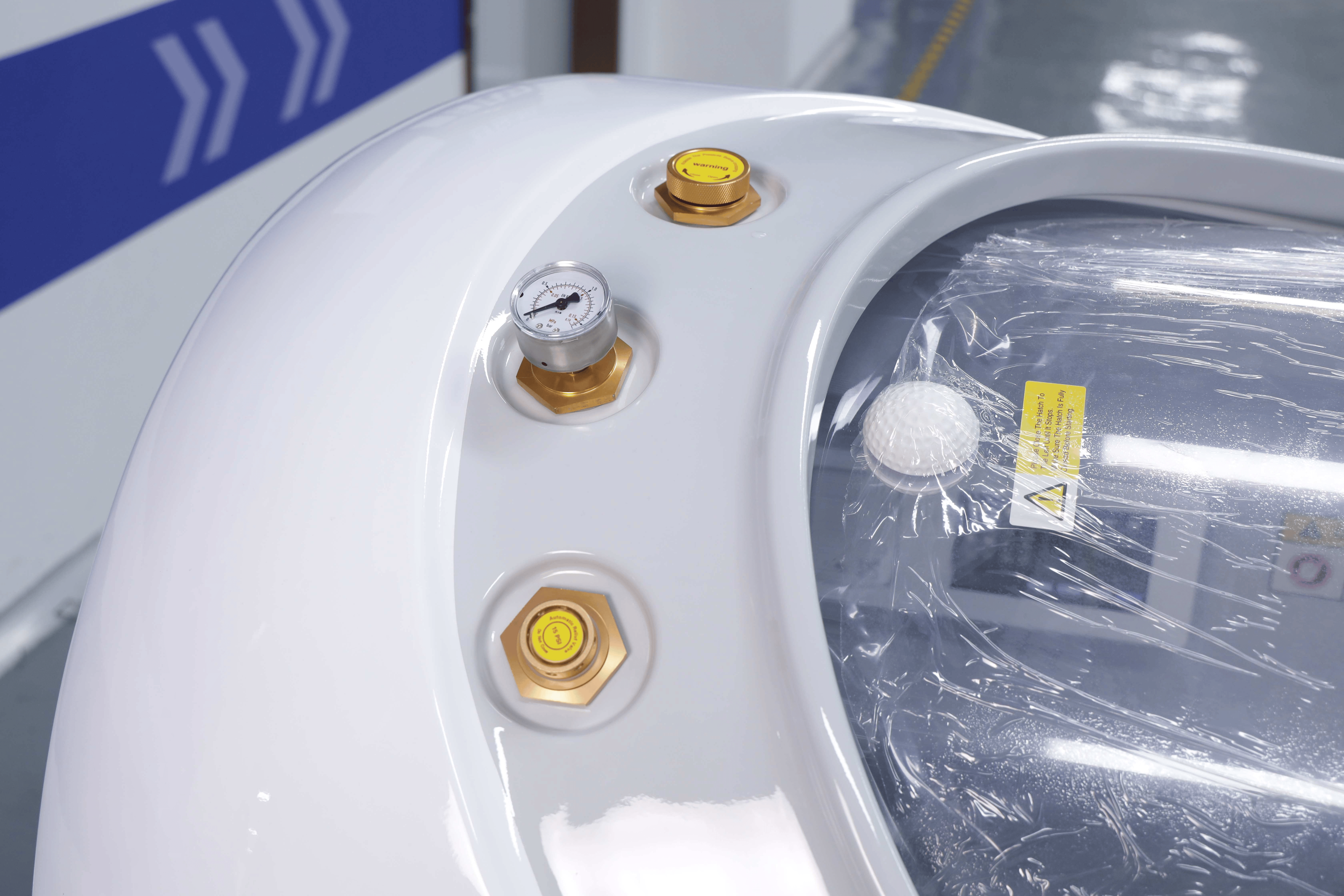OLV-YTD01, YTD02 Composite Material 2.0ATA Hard-shell Lying Type Hyperbaric Chamber